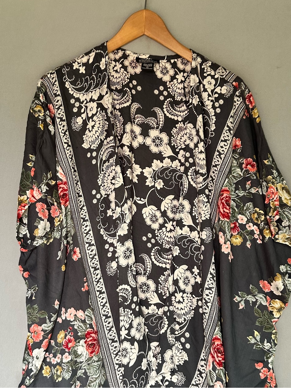 🎉5 for $45🎉 Angie open top blouse kimono size L - Picture 2 of 6